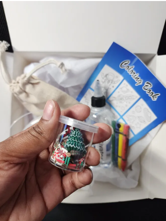 DIY Christmas Slime - Image 4